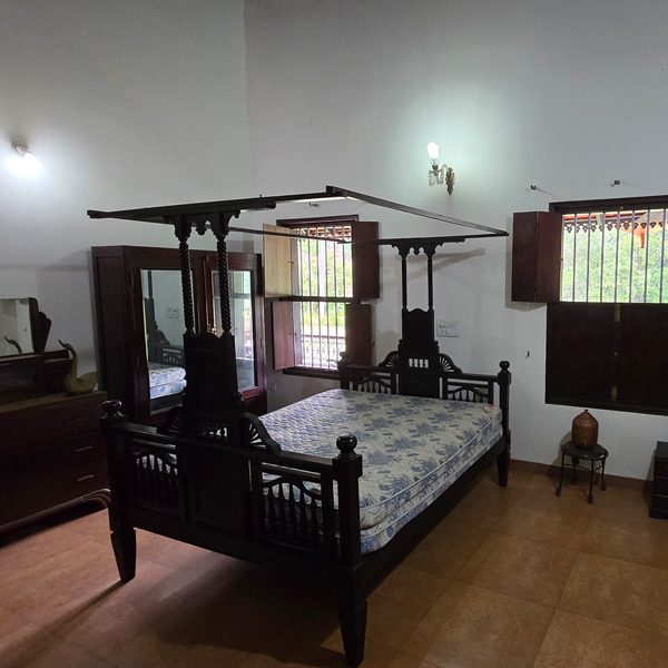 Honeymoon Suite