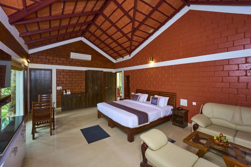 Luxury Cottage at Coffee Grove Resort