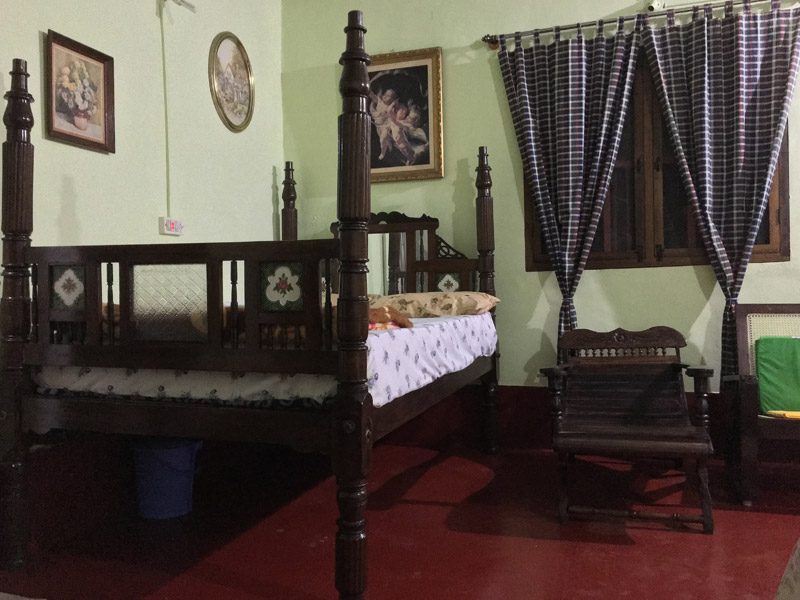 Room 02