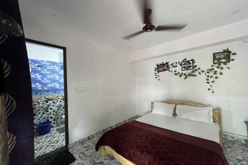 Couple room with attached room and private sitting area
