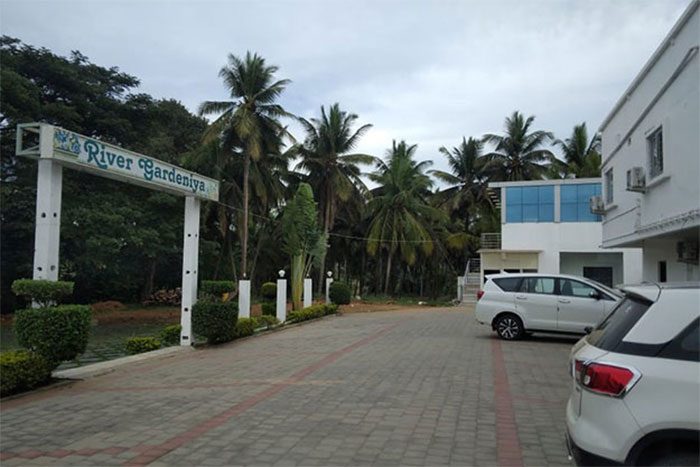 RiverSide Holiday Restort