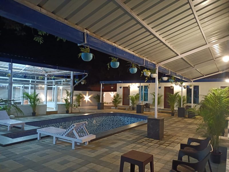 POOL VIEW COTTAGES 2 Sharing