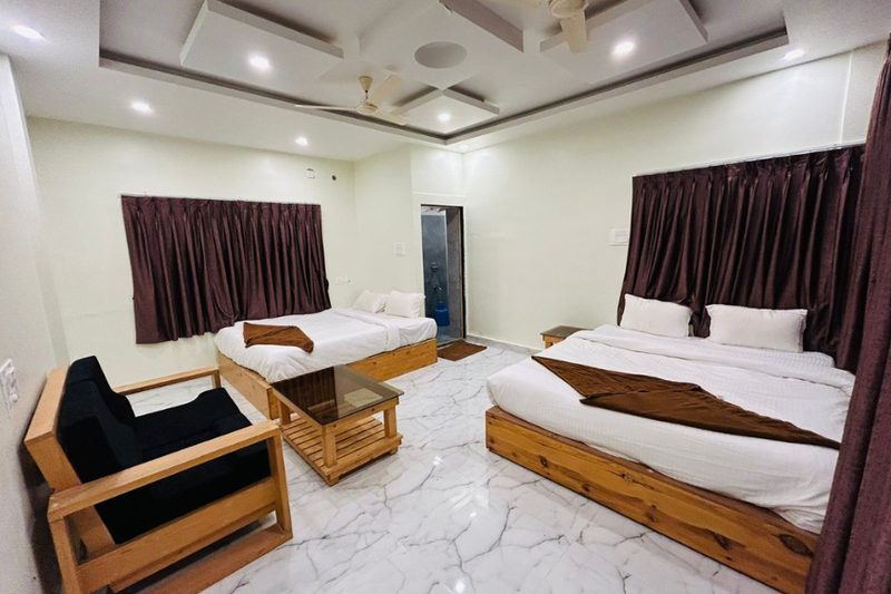 Glass House for 4 Sharing – 1 Day (23 hrs Package)