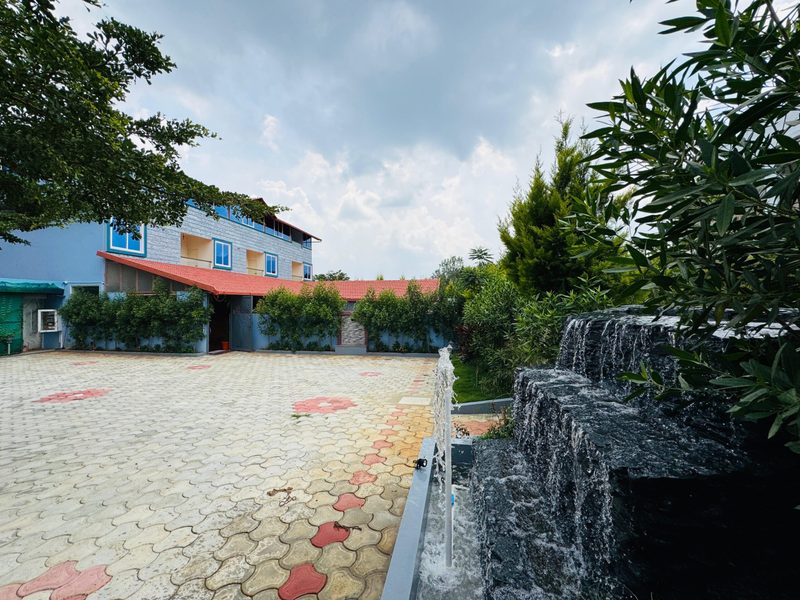 Red Moon Homestay