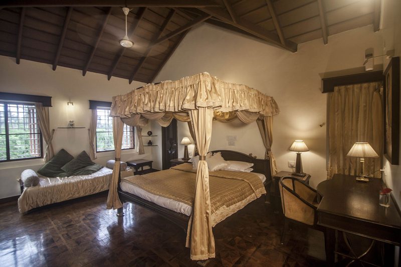 Siddhanta Manor