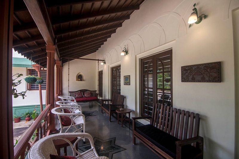 Siddhanta Manor