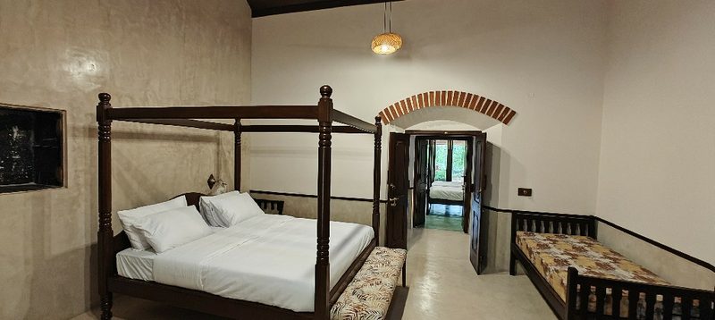 Villa Aroor