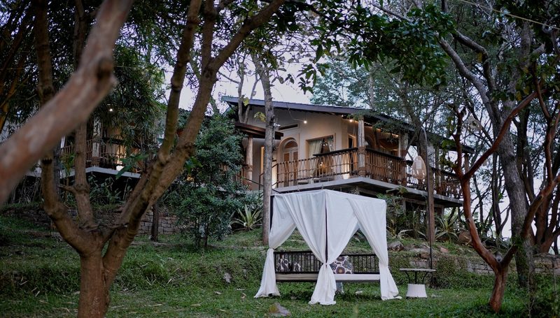 Alaara Lakehouse