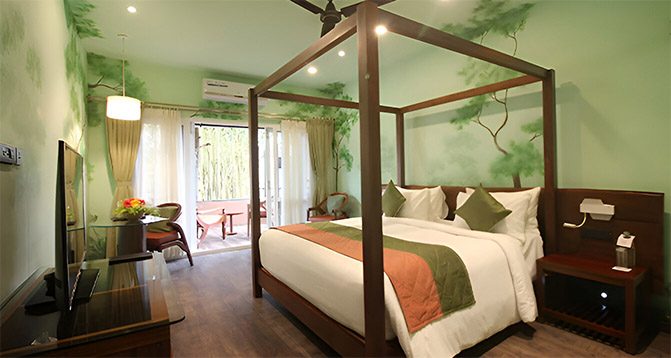 Courtyard Room