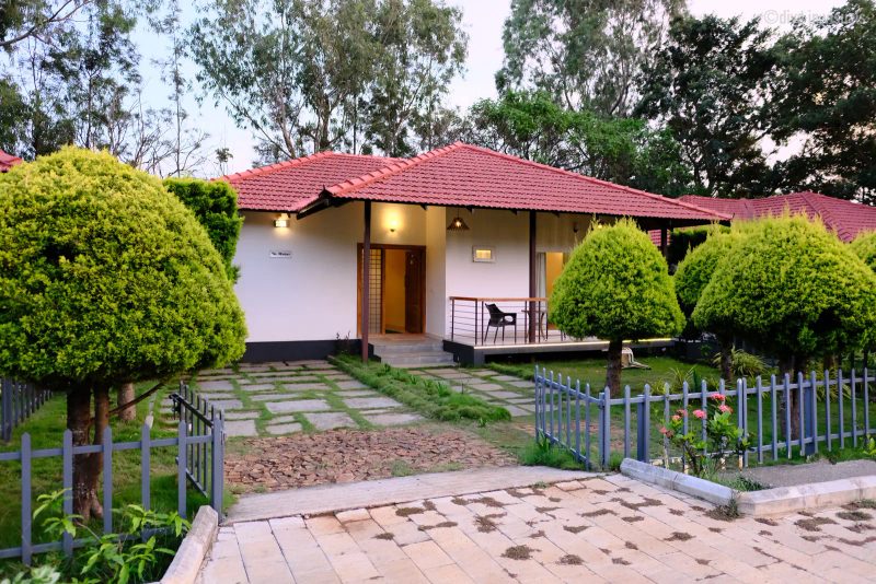 7 Heaven Villas & Resorts