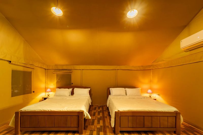 The Luxury Couple Suite