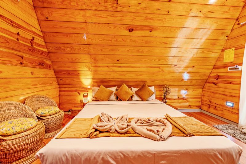 Hut AC Room