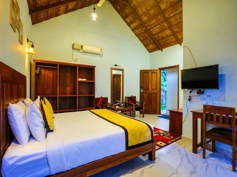 Hill Crest Resort