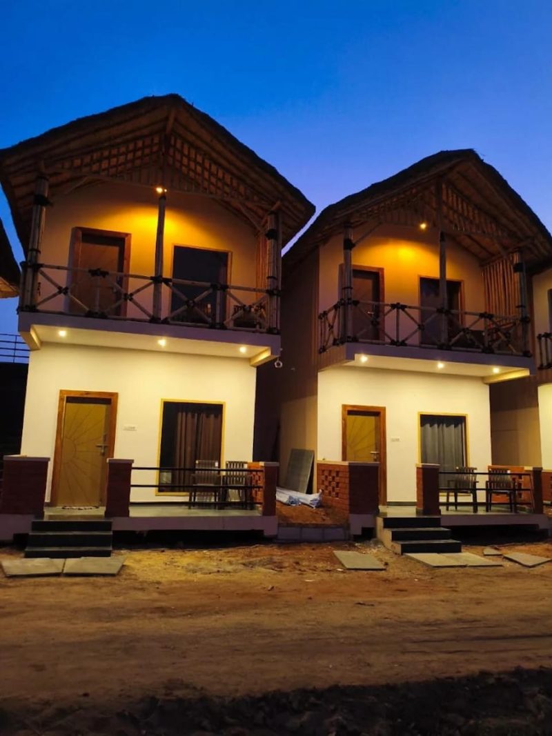 Full Moon Resort