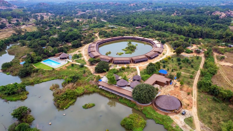 Hampi's Feathers Resort