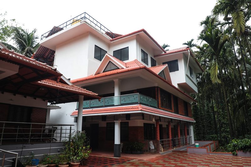Himbadimane Homestay
