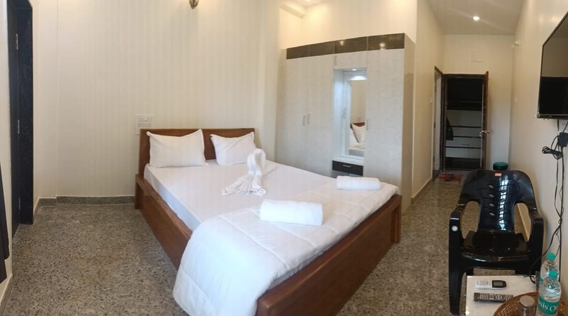Double Deluxe Room AC – A Type