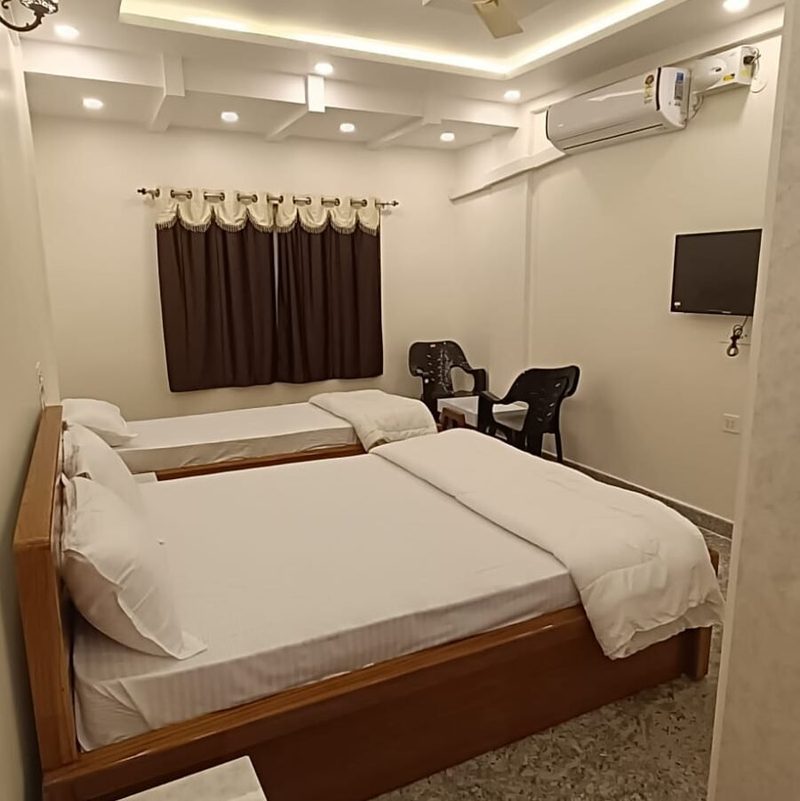 Triple Deluxe Room AC – Type A
