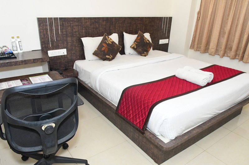 Deluxe King room