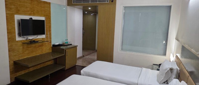 Deluxe Twin Bed Room