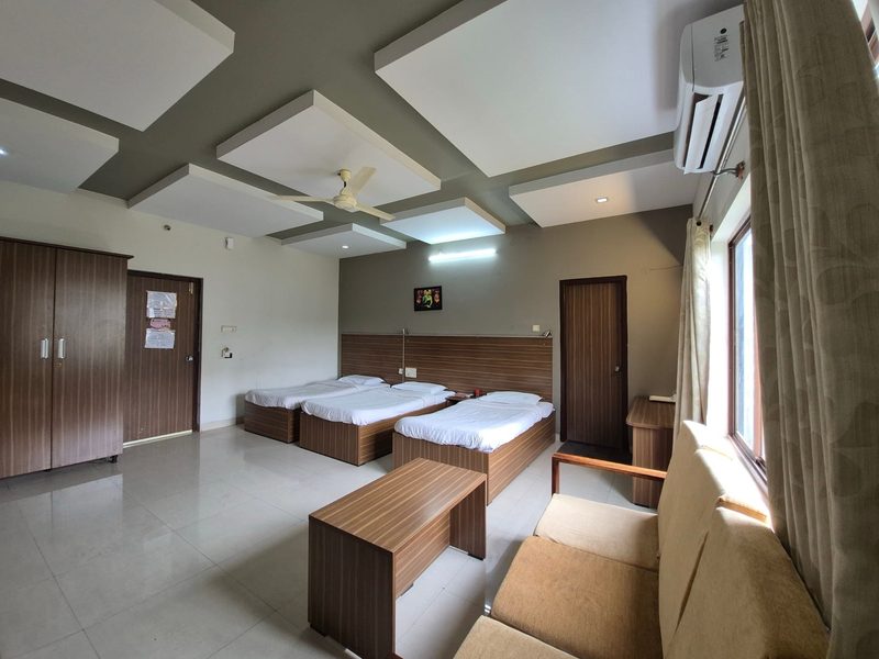 Deluxe Family Room