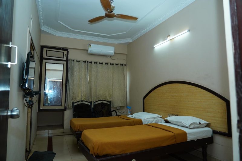 Hotel Sree Vijayalakshmi