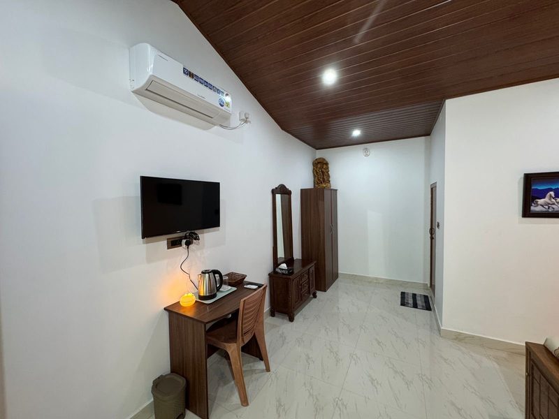 Manuvan Estate Stay