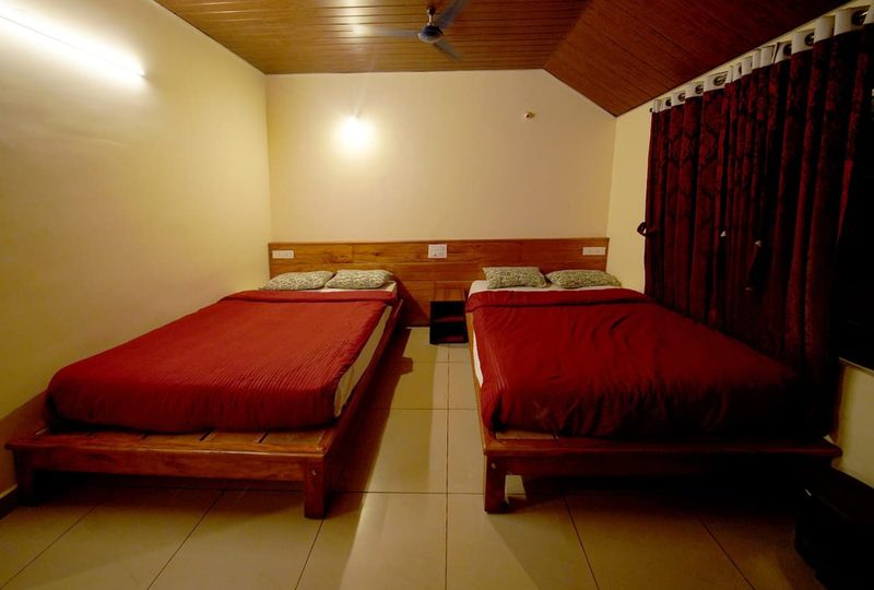Deluxe room for families/groups