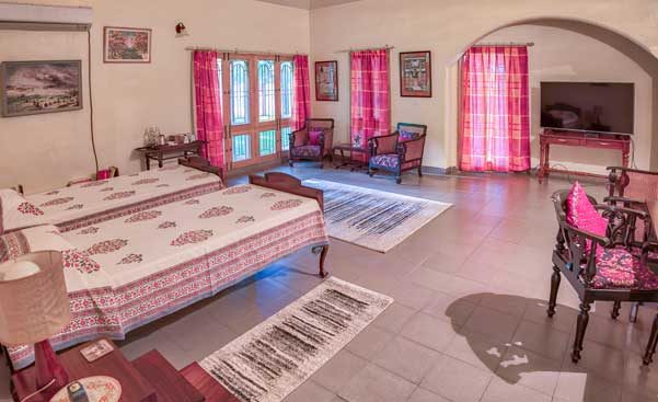 Yazdani Twin Suite