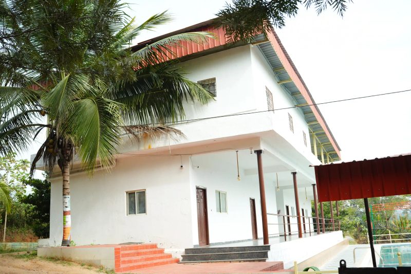 Cottage Stay without AC