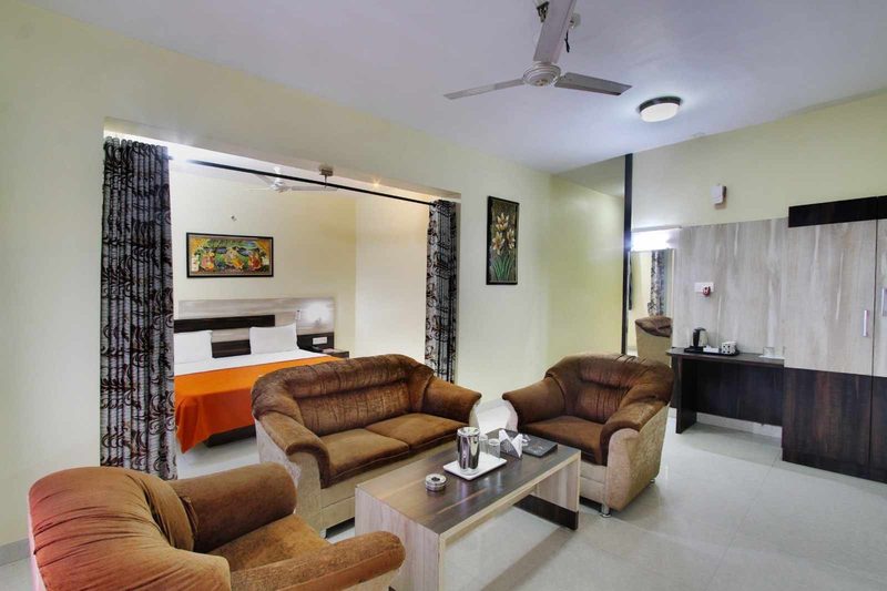 Hotel Hari Priya