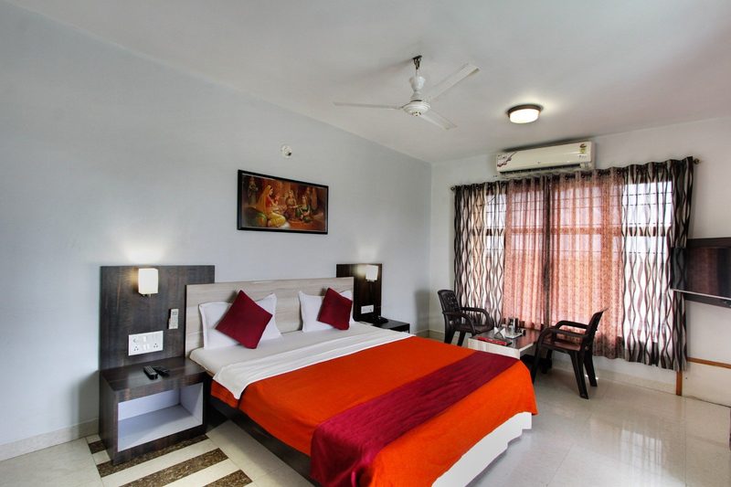 Hotel Hari Priya