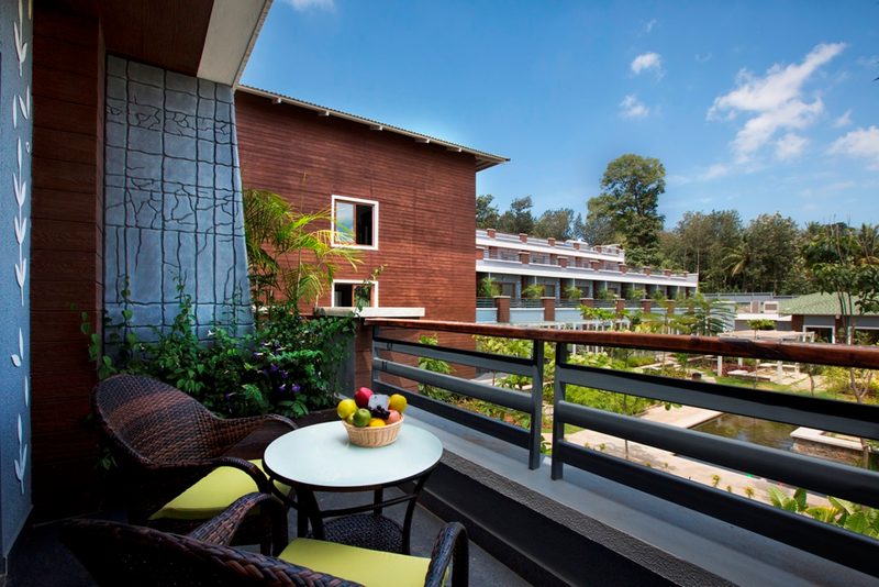 Courtyard room balcony