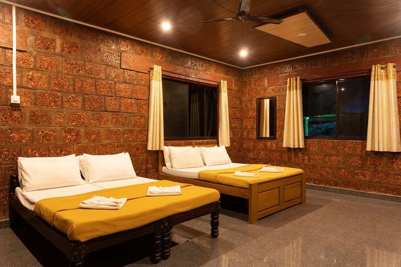 Wild Wings Dandeli | Executive Family Room