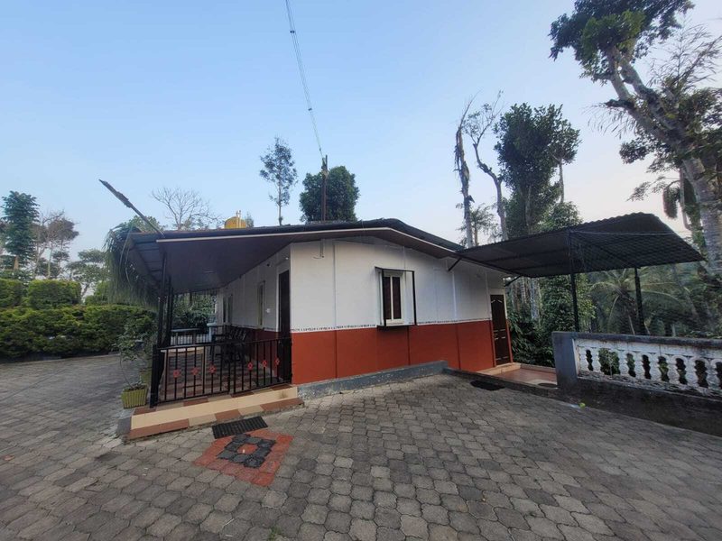 Cottage Simple Rooms