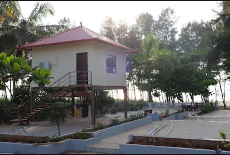 Baywatch Cottage