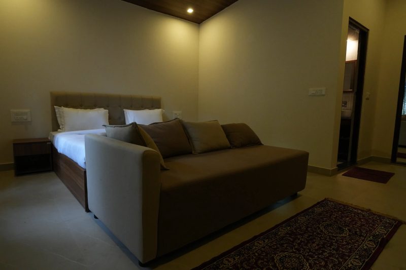 Kaduhithlu Resort