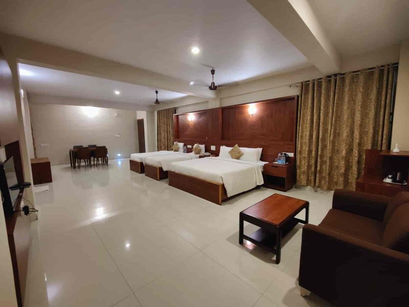 Deluxe Family AC Room with twin beds