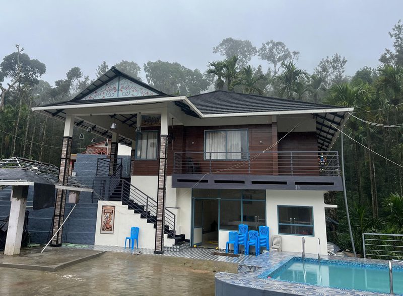 Aaira – Four Bedroom Cottage