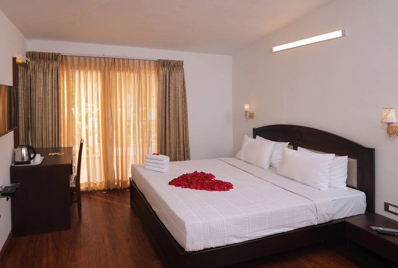 Kodai-Cozy-Inn-Honeymoon-Suite