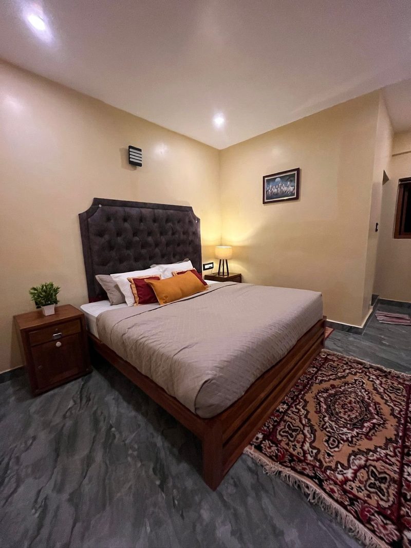 Queen Room
