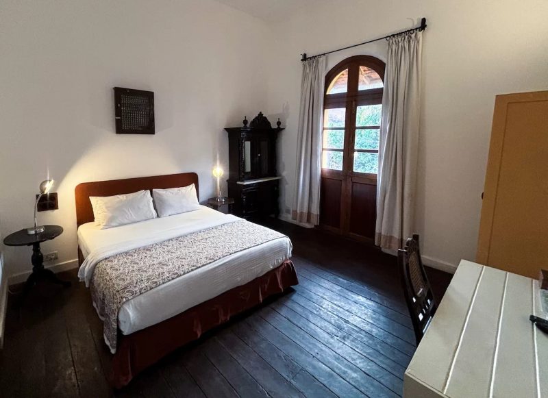 Sal room