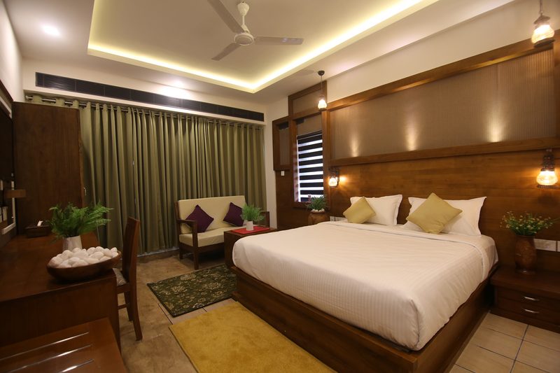 Deluxe Room - Lake View