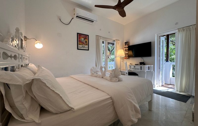 Oceanic Luxury Boutique Hotel