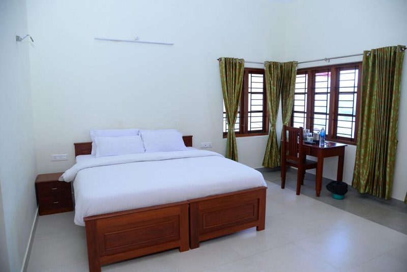 Rooms, Cottages