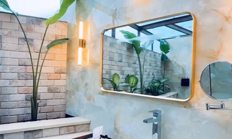 EMBUN (2 Master Rooms)