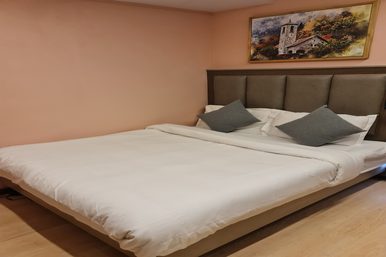 Superior Queen Room