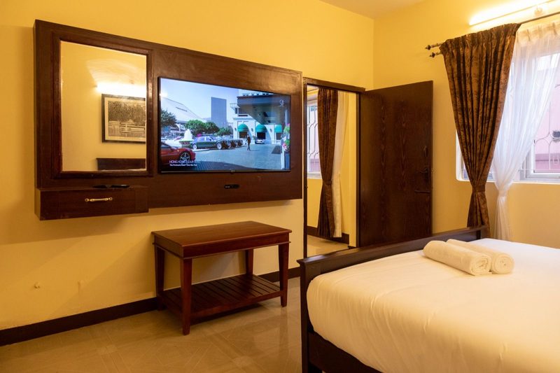 Luxury triple room interior