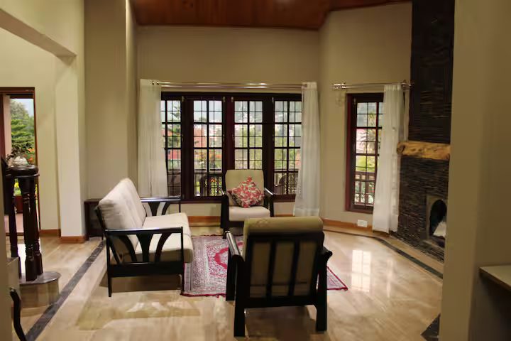 Family room at Reuben’s Urban Retreat (Serenity)